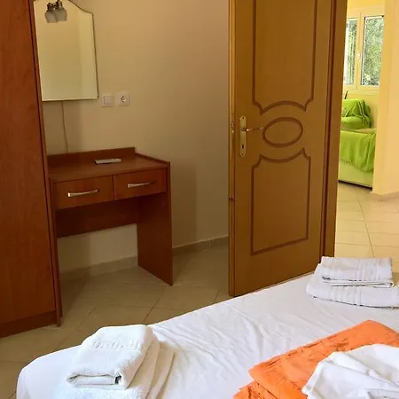 Asterias Vila *